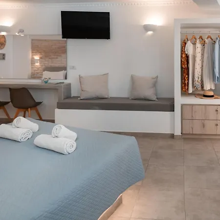 Bay 3* Perissa (Santorini)