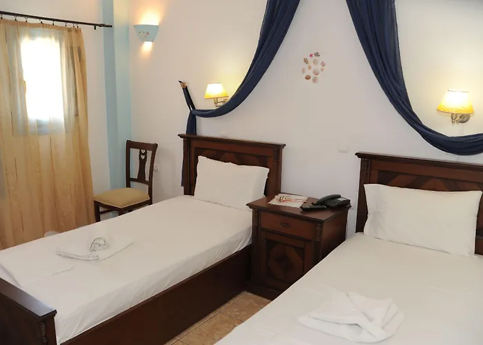 Bay Hotell Perissa (Santorini)