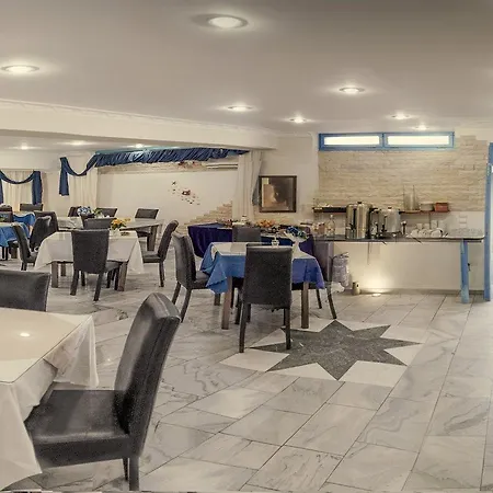 Bay Hotel 3*