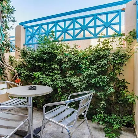 Bay 3* Perissa (Santorini)