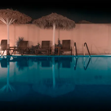 Bay Hotel Perissa (Santorini)