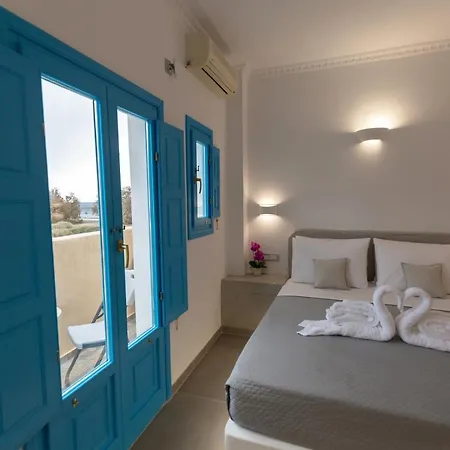 Bay 3* Perissa (Santorini)