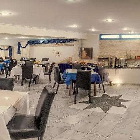 Hotel Bay Perissa (Santorini)