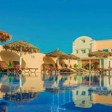 Bay فندق