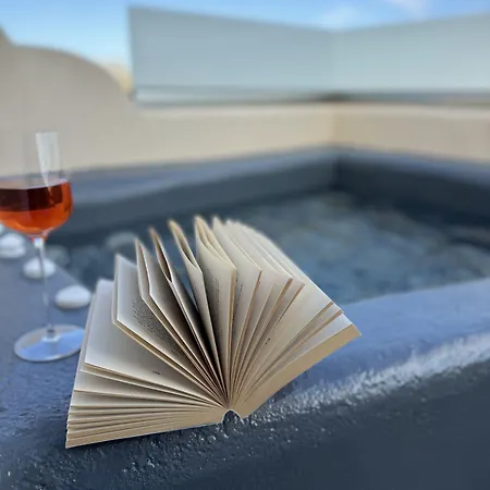 Bay Perissa (Santorini)