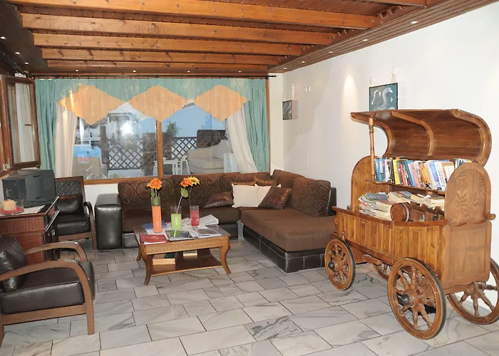 Bay 3* Perissa (Santorini)