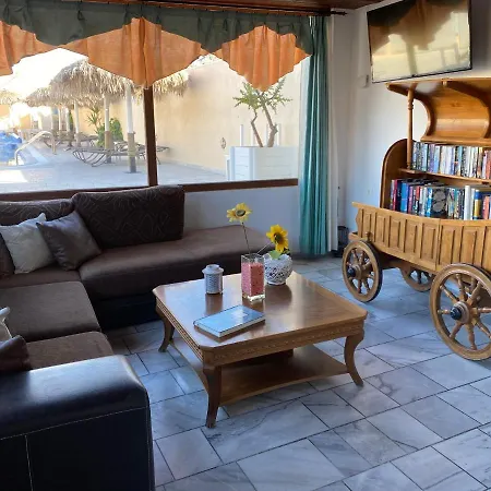 Hotel Bay Períssa
